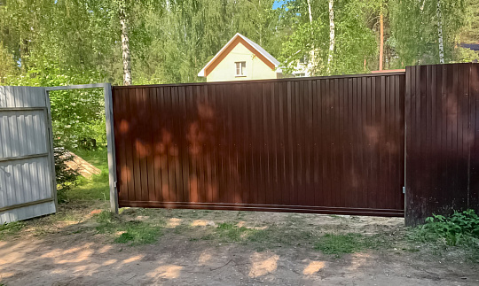 Откатные ворота в с. Алеканово